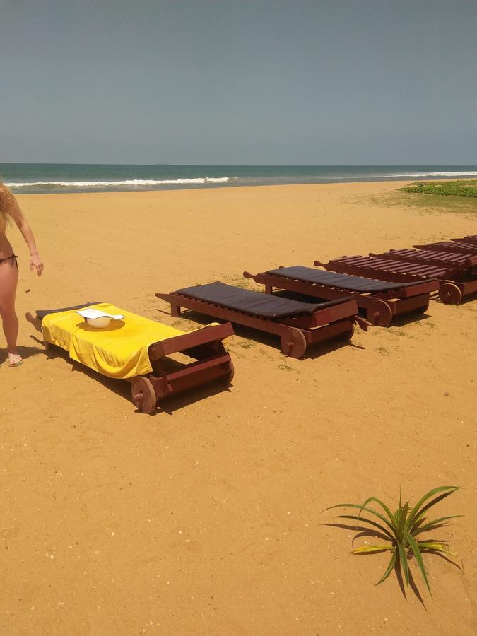 Green Shadows Beach Hotel Wadduwa Εξωτερικό φωτογραφία